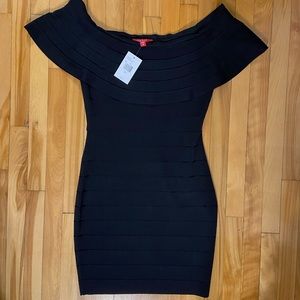 Guess off shoulder bandage dress tags still on